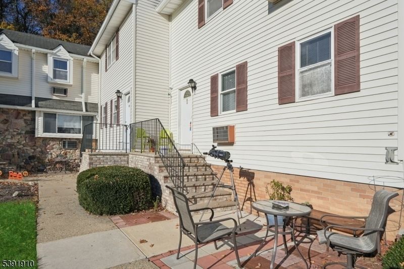 Property photo 3 of 8 <Alttext/>