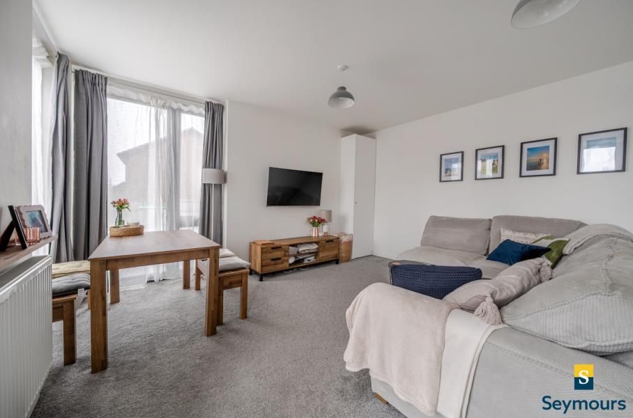 Property photo 3 of 14