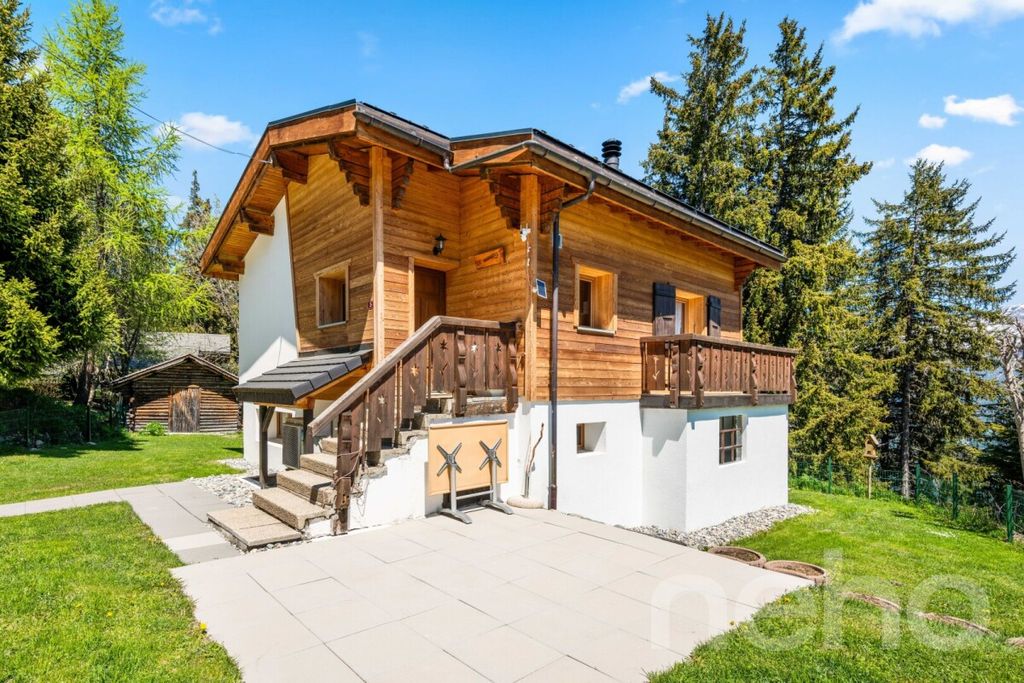 Property photo 2 of 12