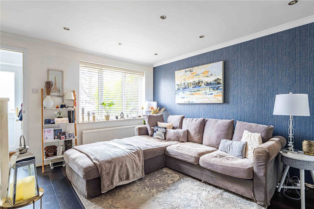 Property photo 2 of 24 Picture No. 15