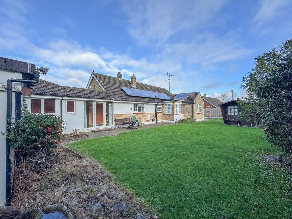 Property photo 2 of 25