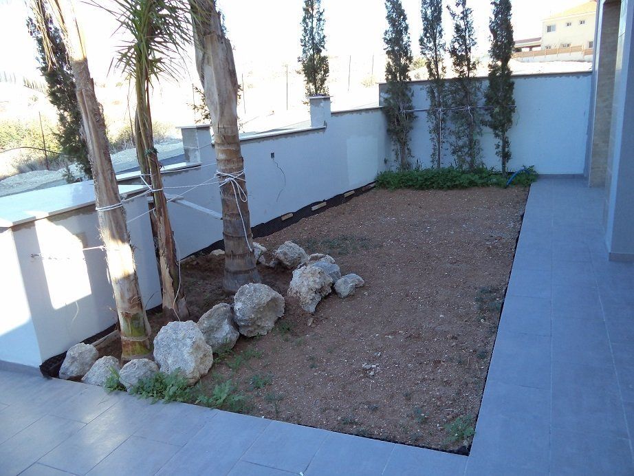 Property photo 3 of 9