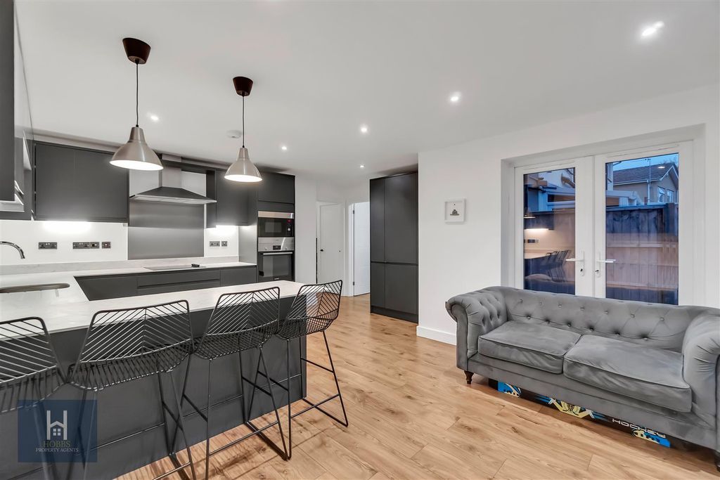 Property photo 2 of 21 Dsc09460.Jpg