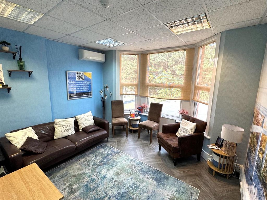 Property photo 3 of 11 4.Jpg