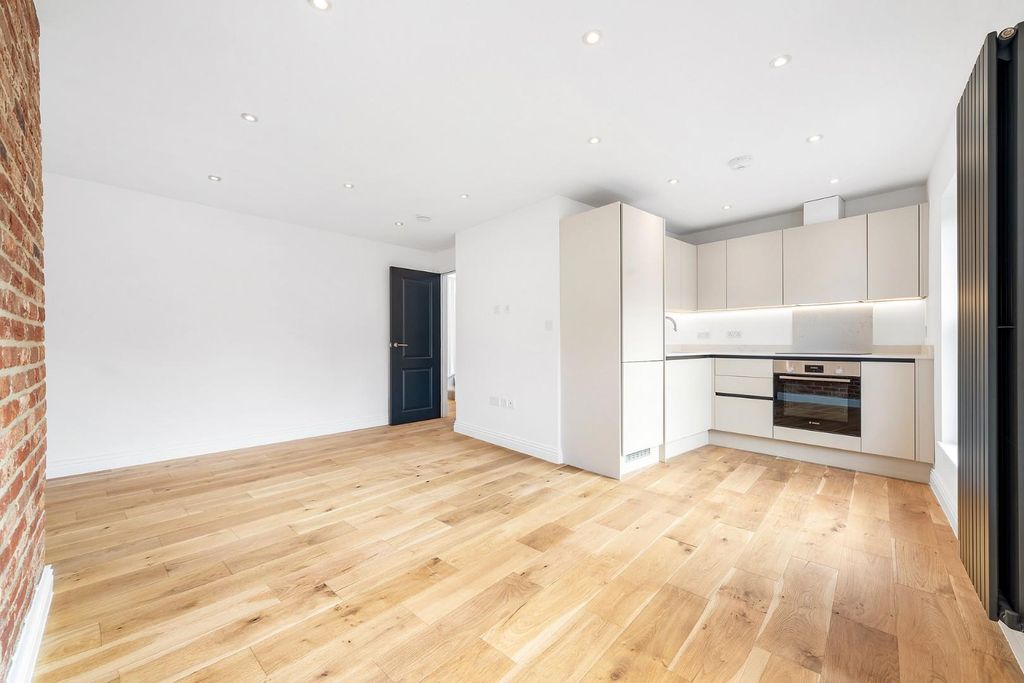 Property photo 3 of 15 Reception (3).Jpg