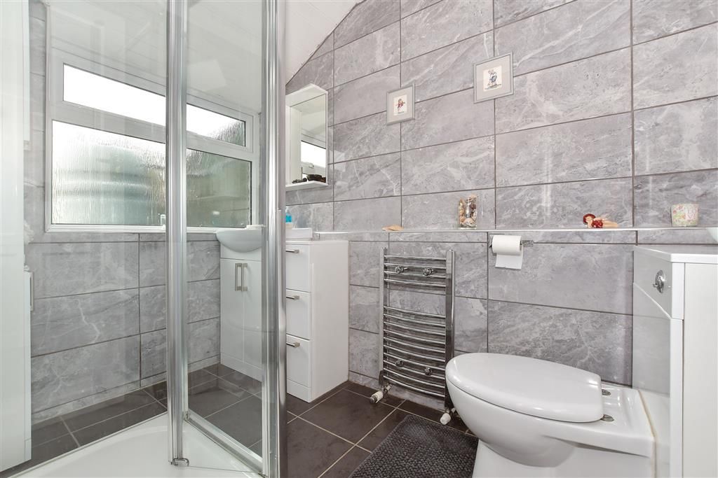 Property photo 3 of 16 Shower Room