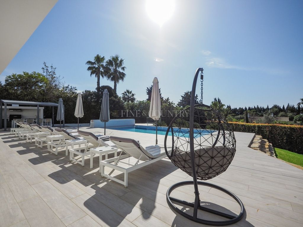 Property photo 2 of 30