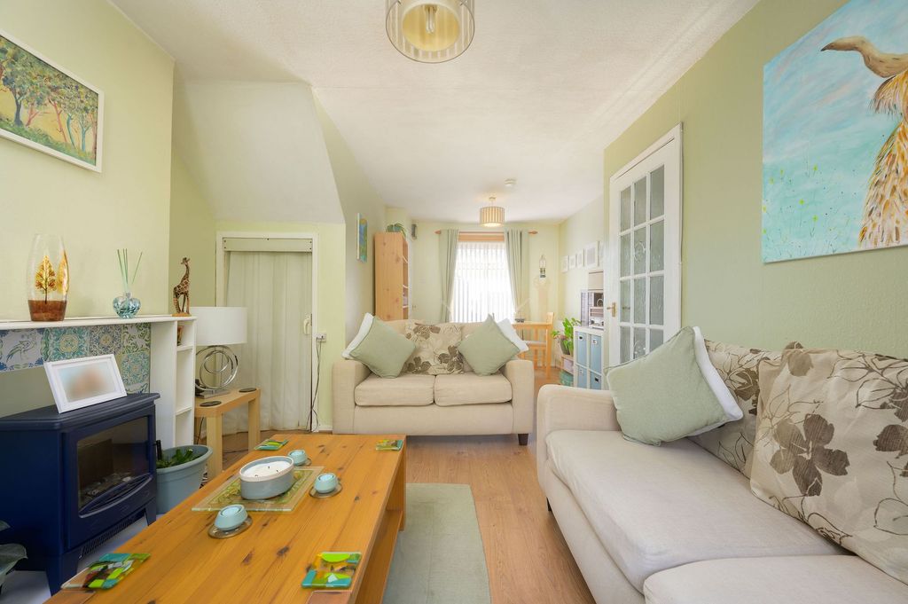 Property photo 3 of 20