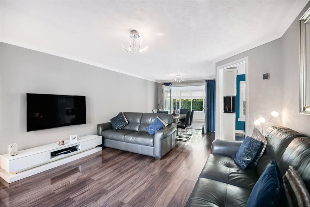 Property photo 2 of 25 Picture No. 04