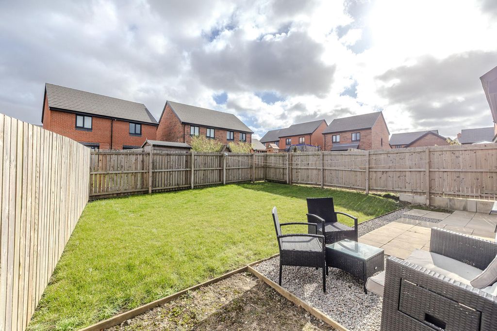 Property photo 3 of 39 Rear Garden