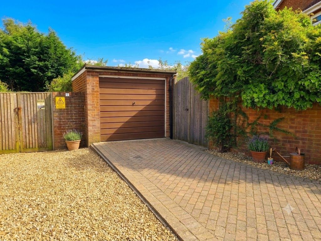 Property photo 3 of 5