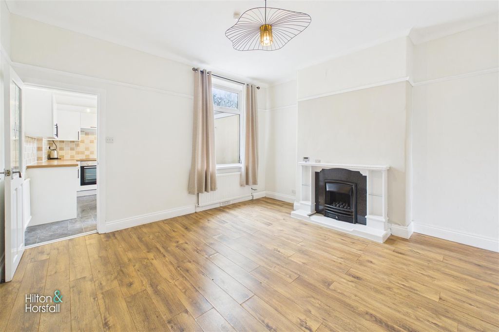Property photo 2 of 10 Campbell Street