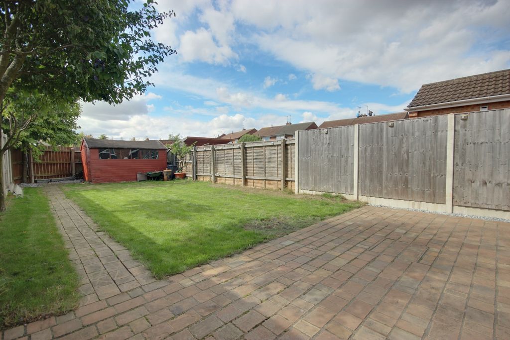 Property photo 2 of 19 1 Garden A
