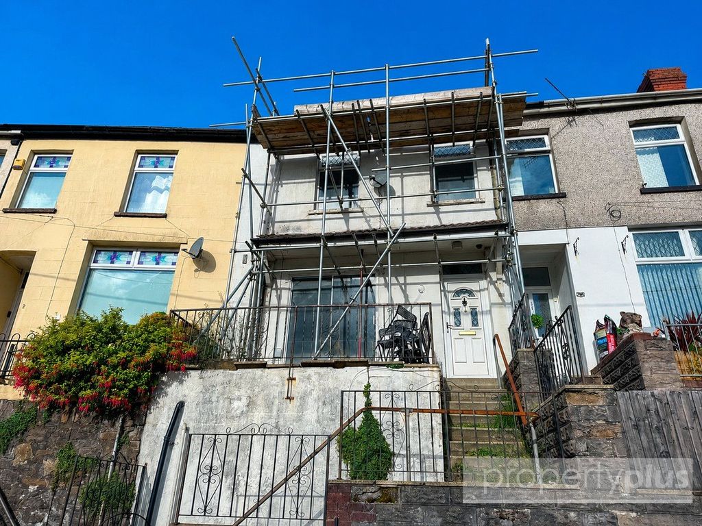 Property photo 1 of 17 Picture No. 05