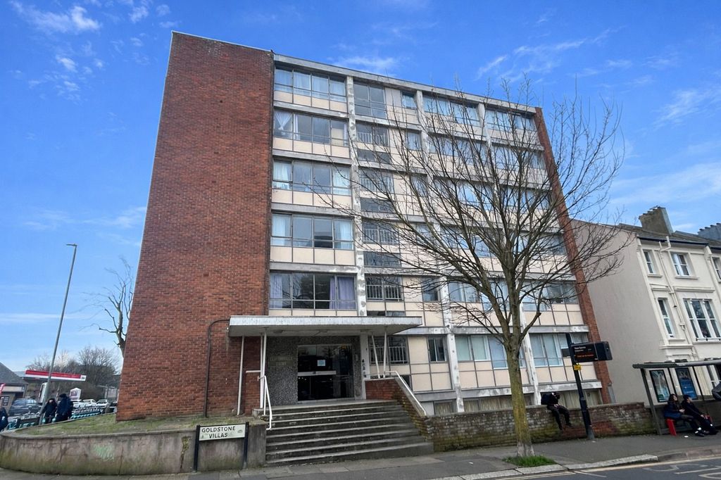 Property photo 1 of 9 Front