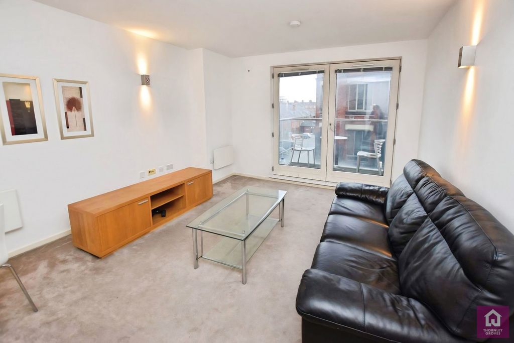 Property photo 1 of 17 Pbox-Img.Jpg