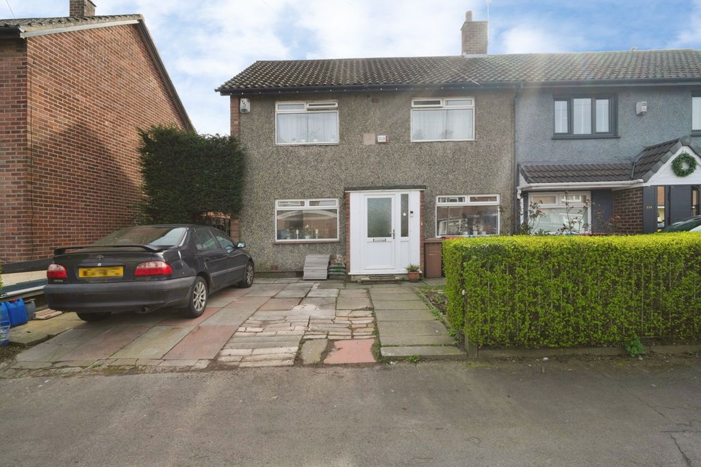 Property photo 1 of 13 Front