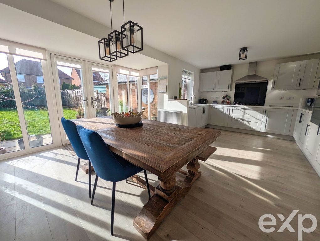 Property photo 2 of 26