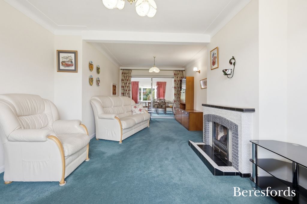 Property photo 3 of 14 Picture No. 05