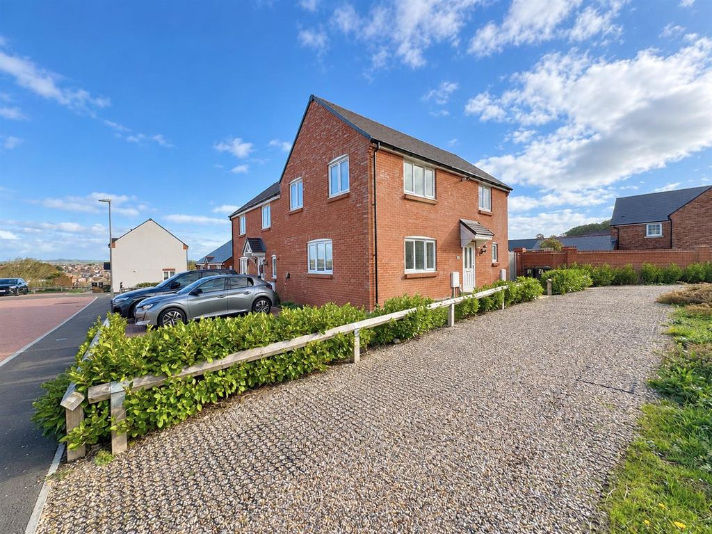 Property photo 1 of 18 1.Png