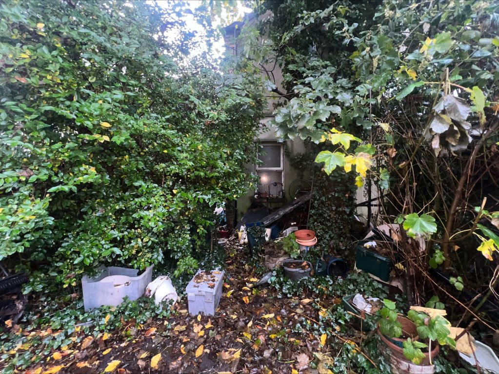 Property photo 3 of 3