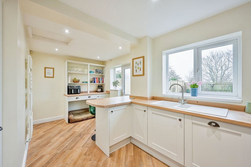 Property photo 3 of 16 Photography