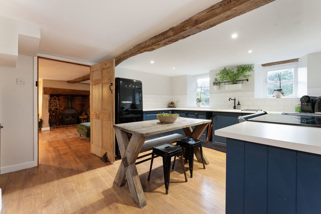 Property photo 2 of 24