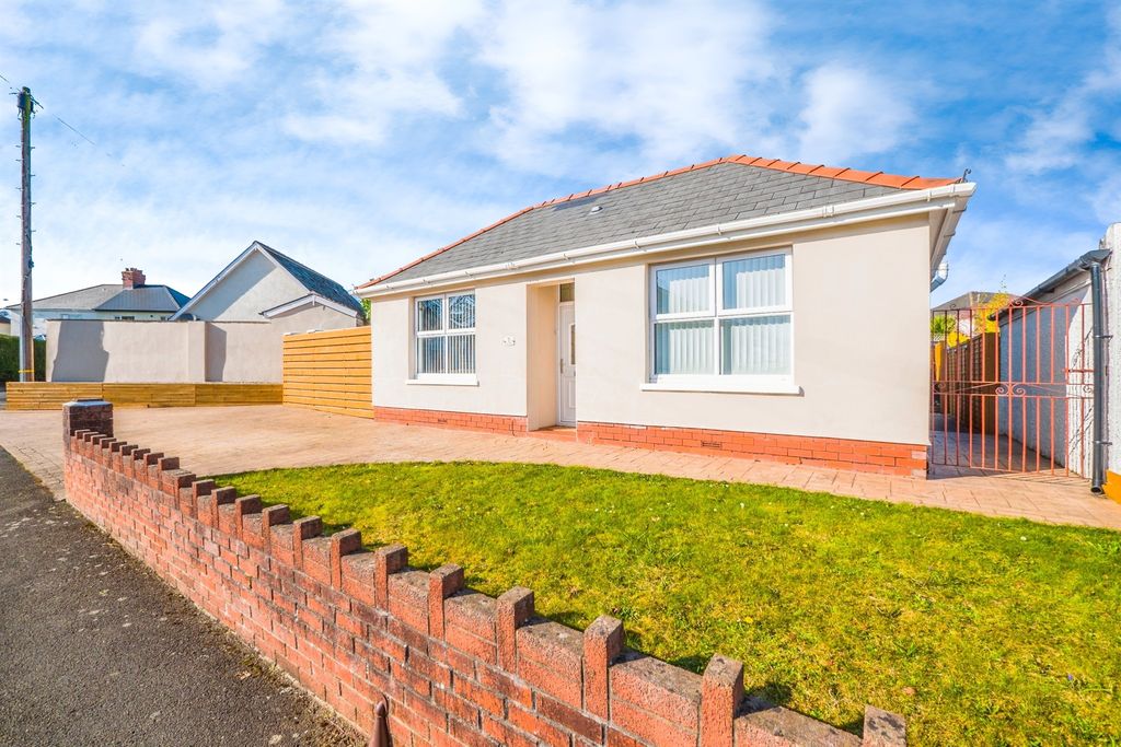 Property photo 1 of 19