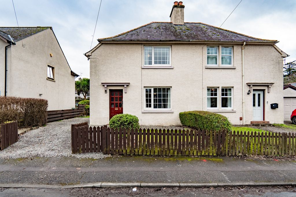 Property photo 1 of 28