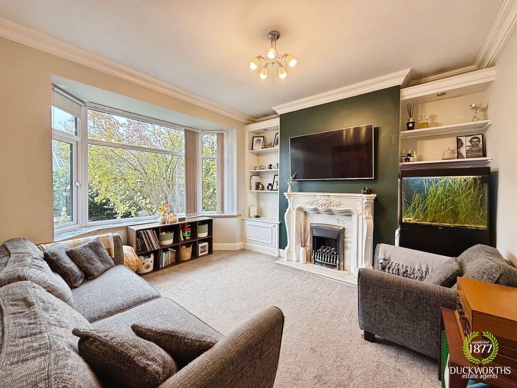 Property photo 2 of 21