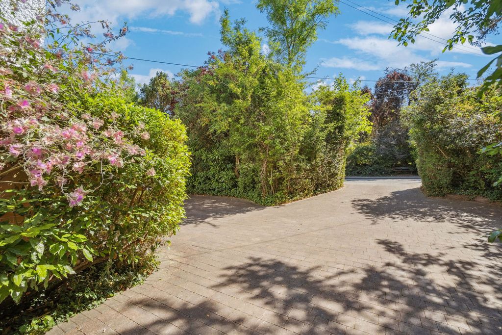 Additional image 39 of 7 bed detached house for salePaines Lane, Pinner Village HA5