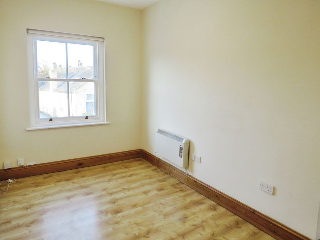 Property photo 2 of 8 View