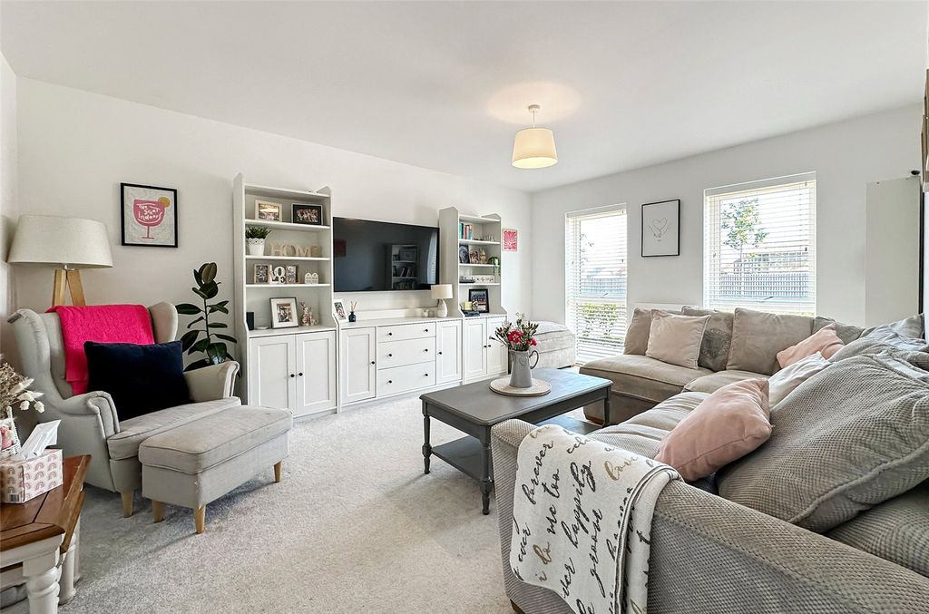 Property photo 2 of 26 Picture No. 18