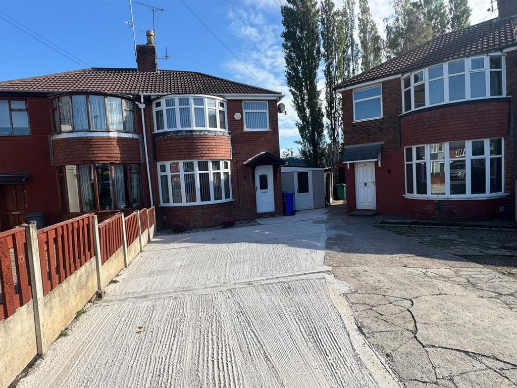 Property photo 2 of 14 Photo-2025-09-30-14-27-38 2.Jpg