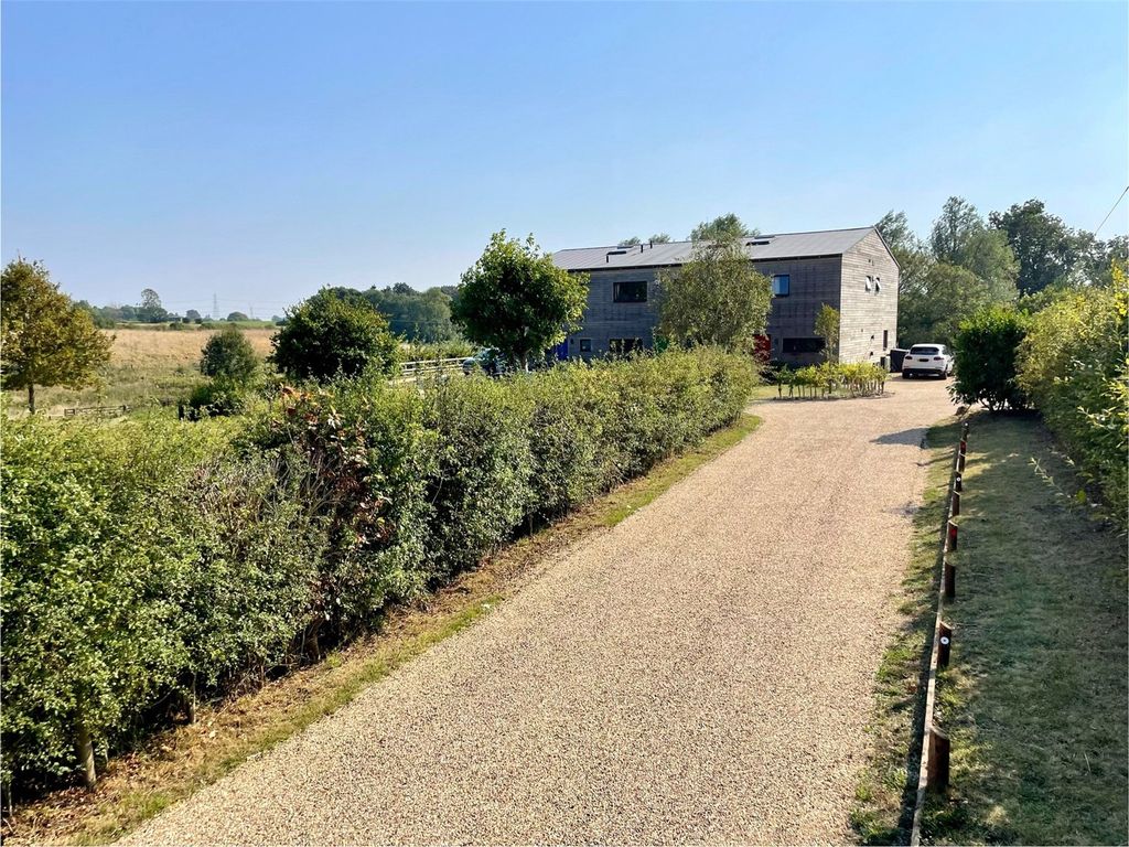Property photo 1 of 27 Picture No. 20