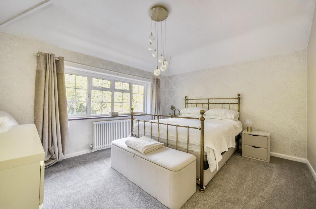 Additional image 19 of 5 bed detached house for saleWokingham Road, Crowthorne, Berkshire RG45