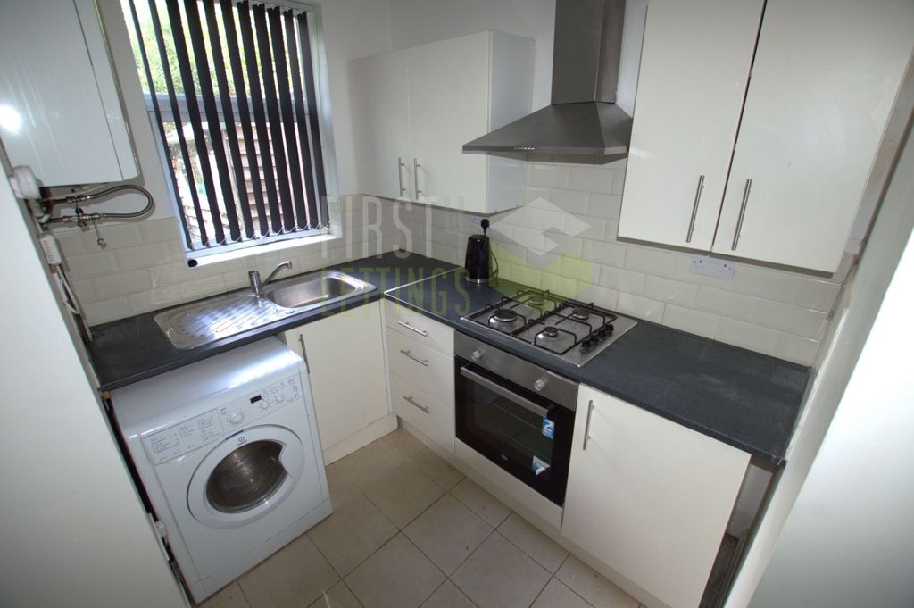 Property photo 3 of 11 Photo 7