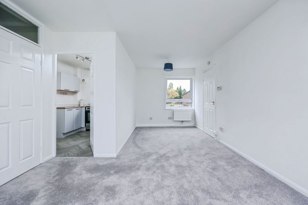 Property photo 2 of 11 Pbox-Img.Jpg