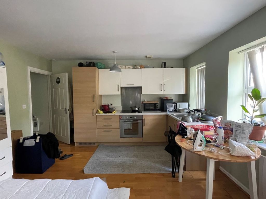 Property photo 3 of 7