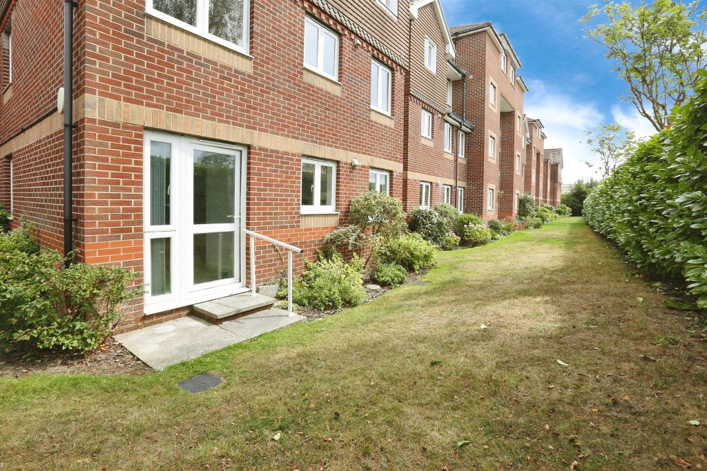 Property photo 2 of 15