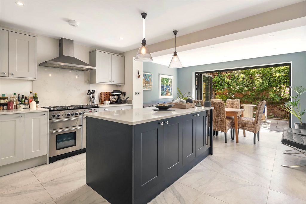Property photo 1 of 14 Kitchen