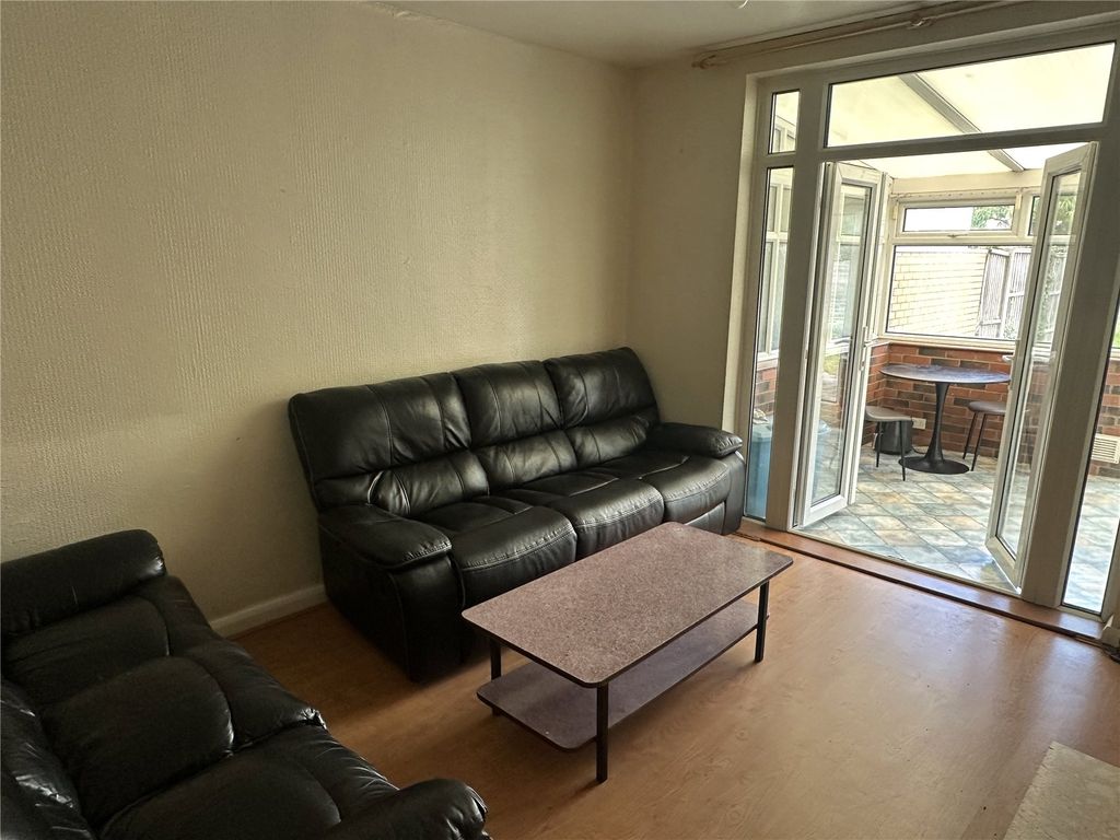Property photo 3 of 15 Picture No. 04