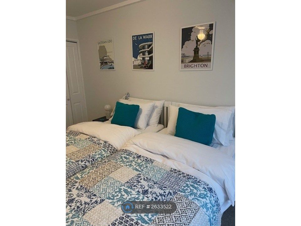 Property photo 2 of 18 2nd Bedroom