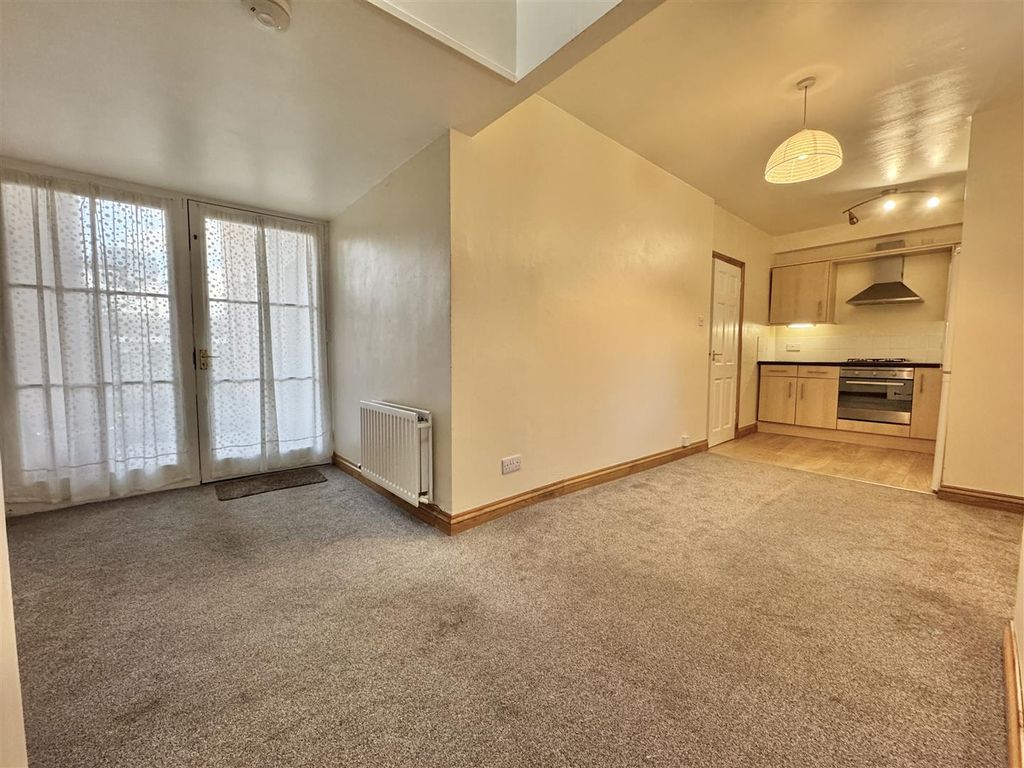 Property photo 2 of 16 Img_0019.Jpeg