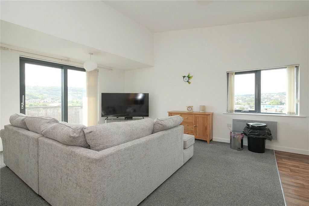 Property photo 3 of 16 Picture No. 07