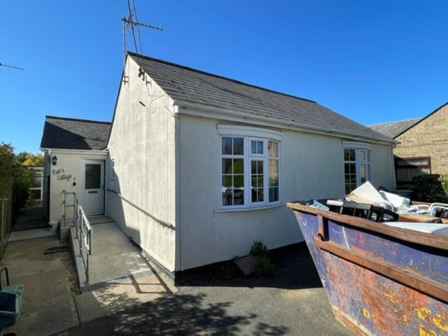 Property photo 1 of 12
