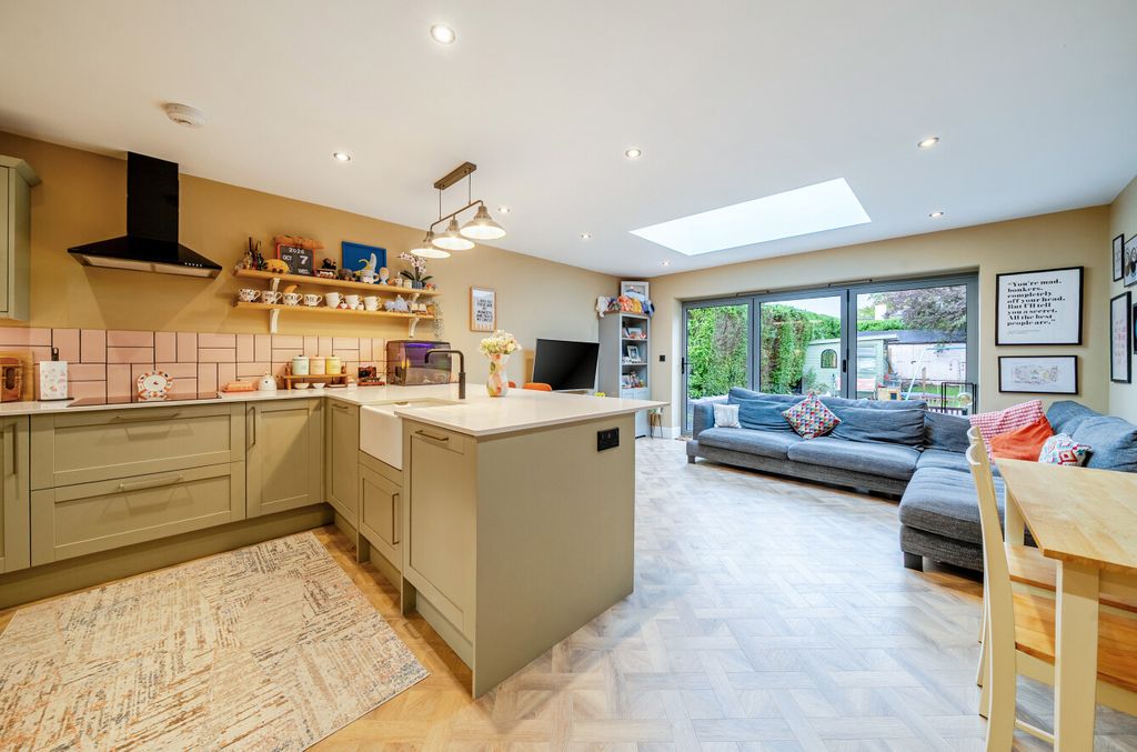 Property photo 2 of 15 1526269-6-1A11757...