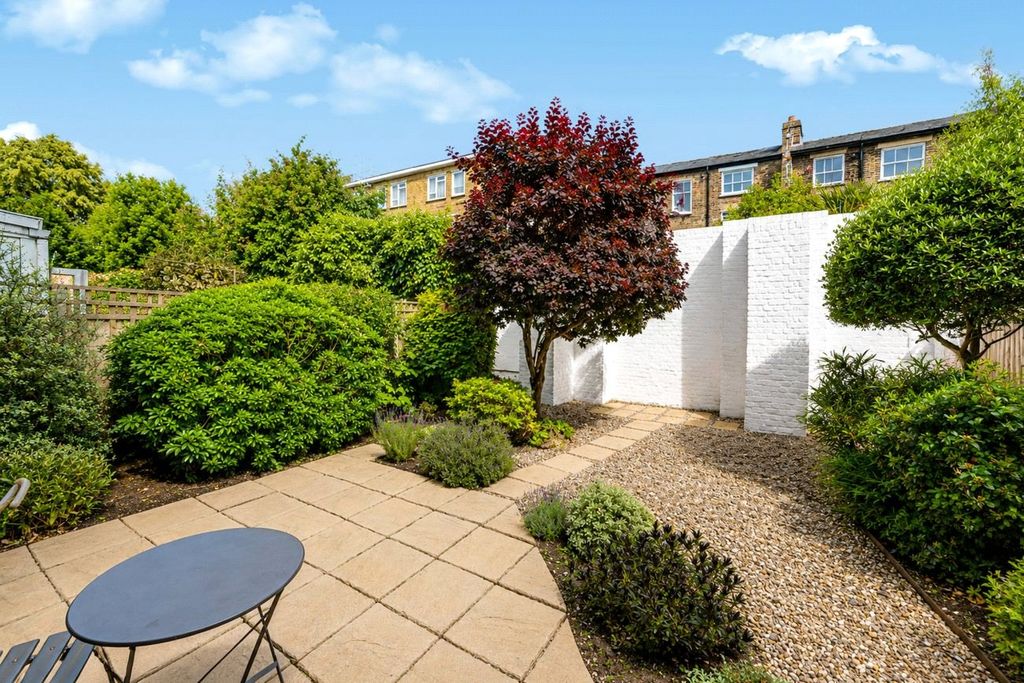 Property photo 2 of 15 Picture No. 05