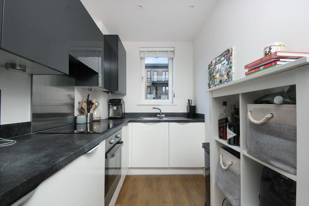 Property photo 3 of 9