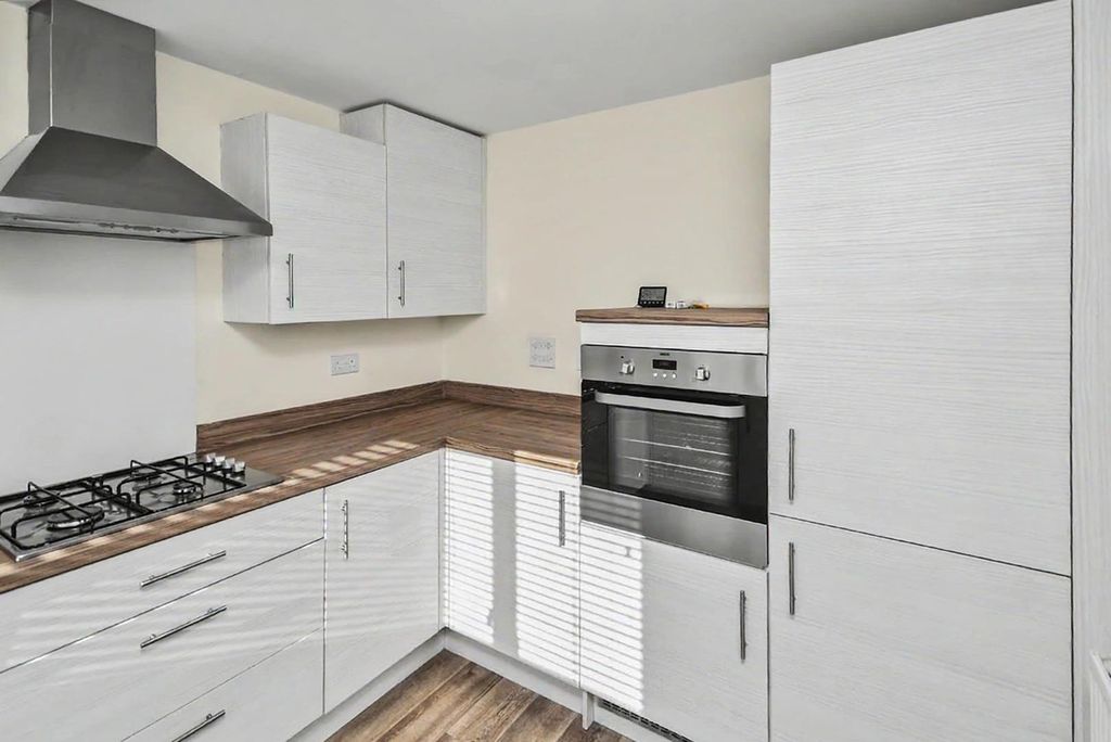 Property photo 2 of 14 Sdisqlumgwp-2U1Wboucbe6Hssa.Jpg